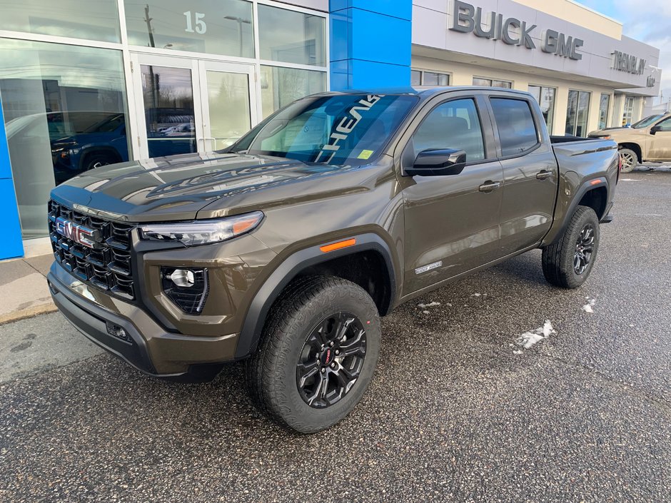 2024 GMC Canyon in Sturgeon Falls, Ontario - w940px