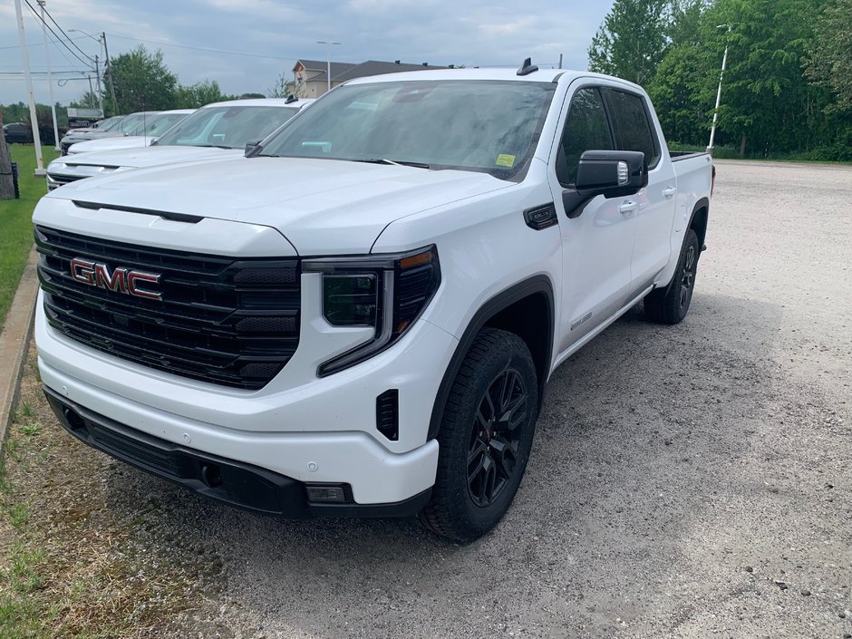 2024 GMC Sierra 1500 in Sturgeon Falls, Ontario - w940px