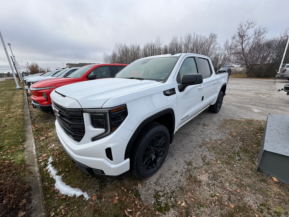 GMC Sierra 1500  2026 à Sturgeon Falls, Ontario - w940px