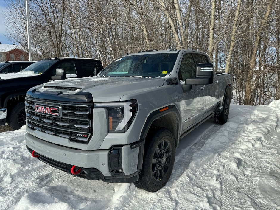 2025 GMC Sierra 2500 HD in Sturgeon Falls, Ontario - w940px