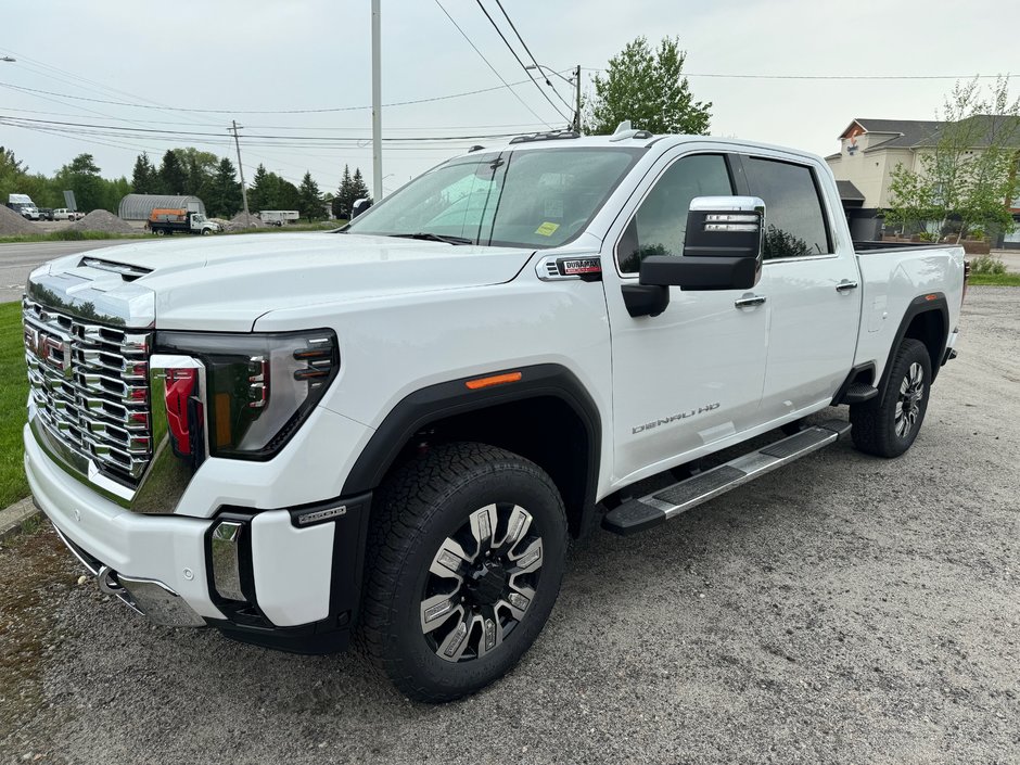 2025 GMC Sierra 2500 HD in Sturgeon Falls, Ontario - w940px
