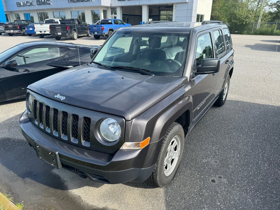 2016 Jeep PATRIOT SPORT in Sturgeon Falls, Ontario - w940px