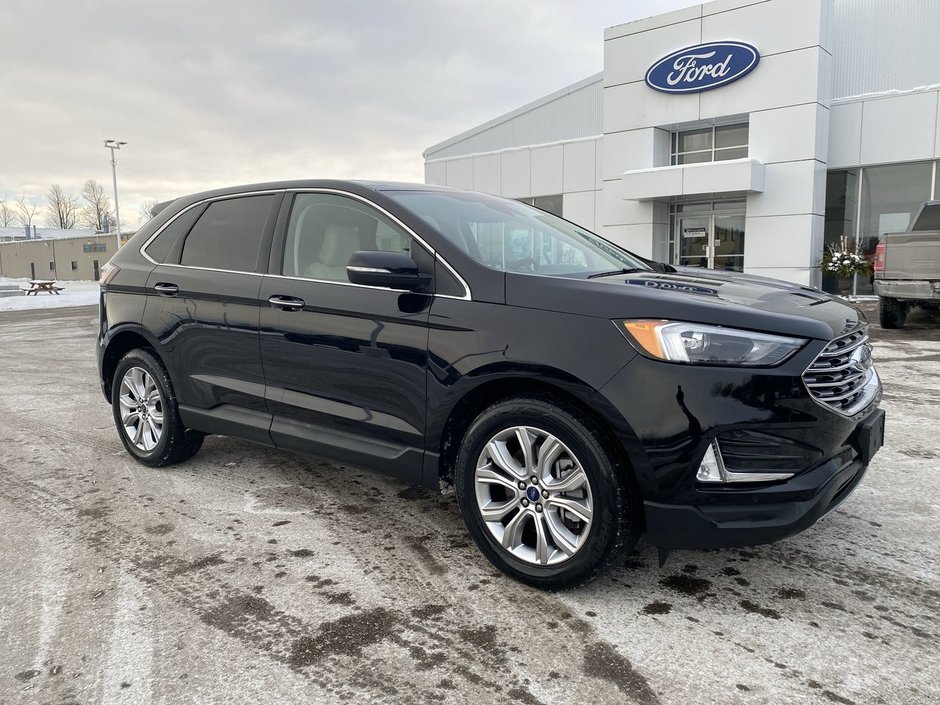 2022 Ford Edge Titanium in Alliston, Ontario