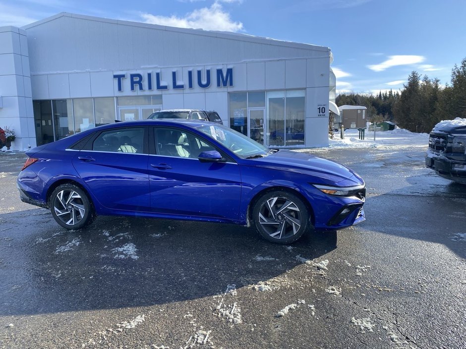 2024 Hyundai Elantra Luxury in Alliston, Ontario