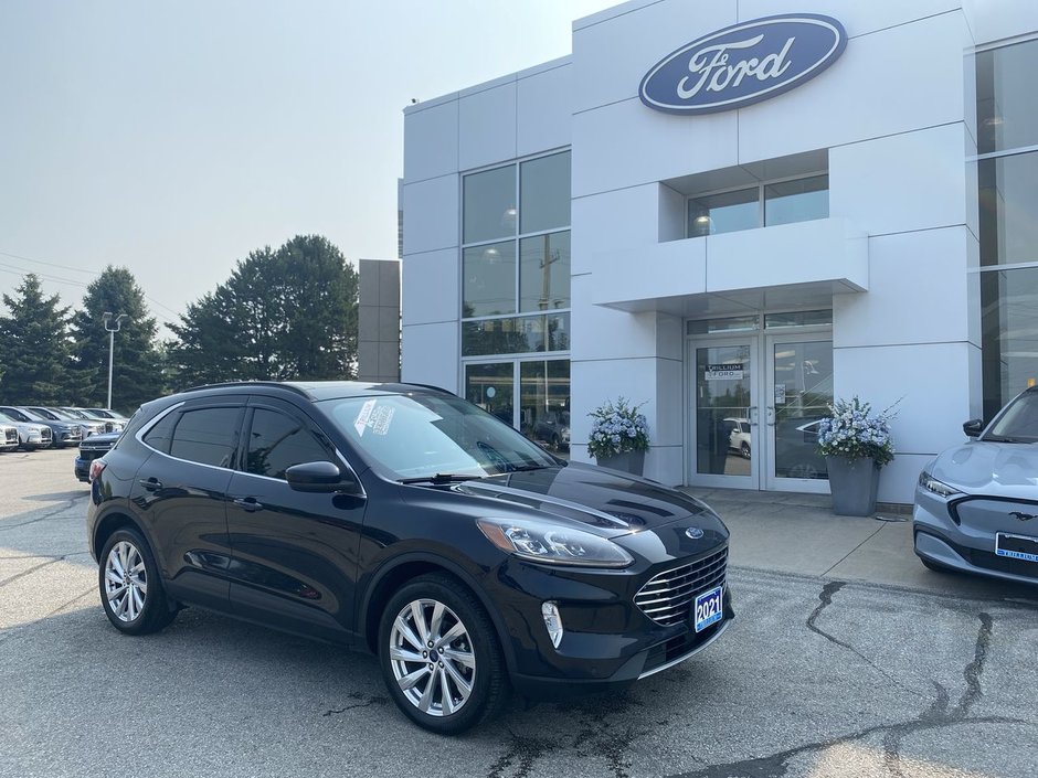 2021 Ford Escape Titanium Hybrid in Alliston, Ontario