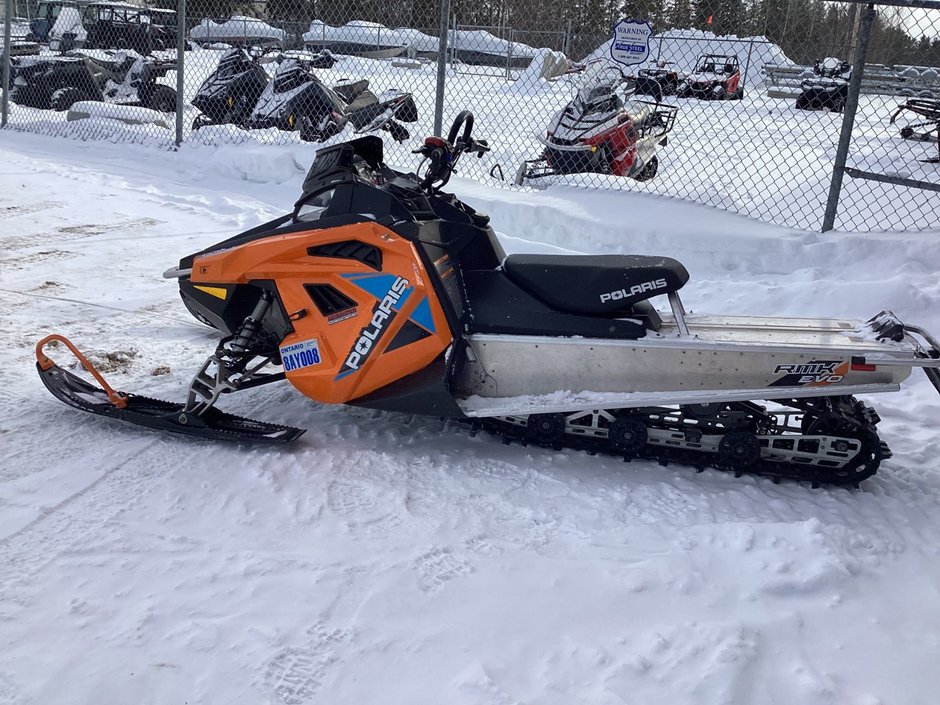 2022 Polaris EVO   550