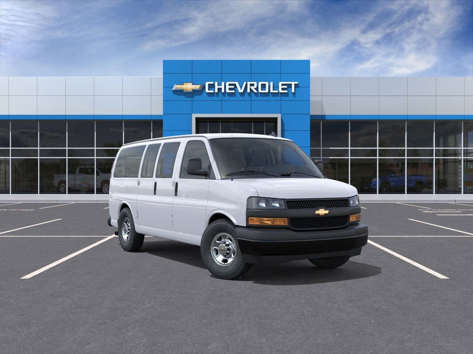 2025 Chevrolet Express Cargo 2500 in North Bay, Ontario - w940px