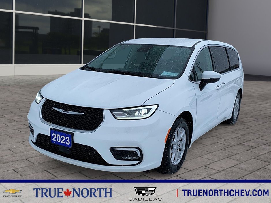 Chrysler Pacifica  2023 à North Bay, Ontario - w940px
