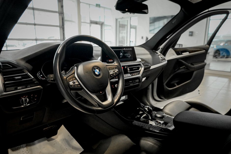 2022 BMW X3 xDrive30i-8