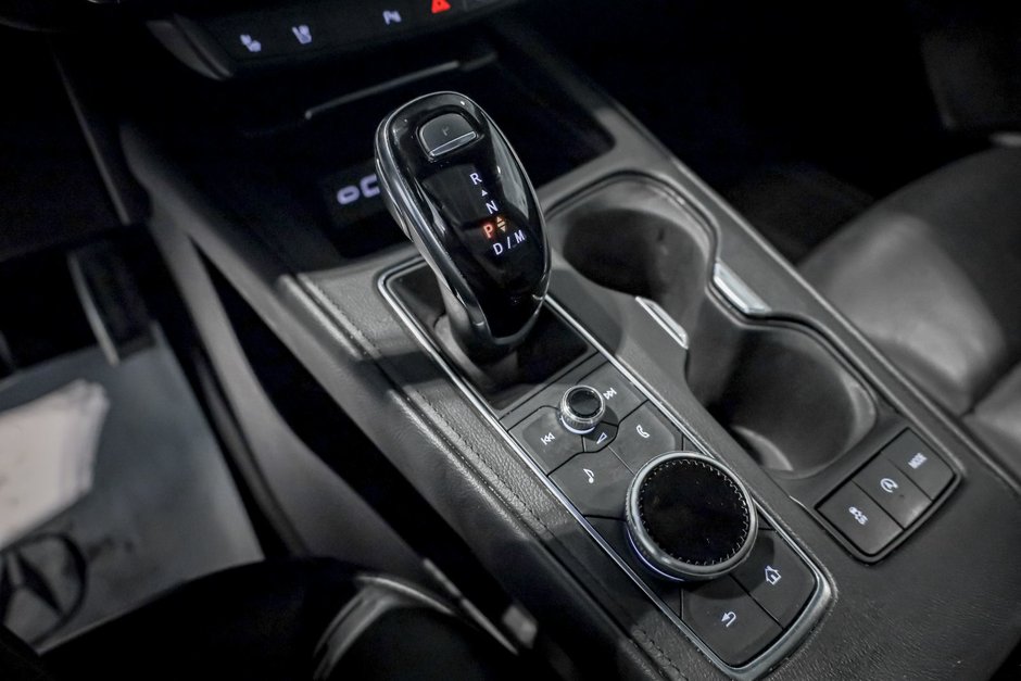 2023 Cadillac XT4 AWD Sport-8