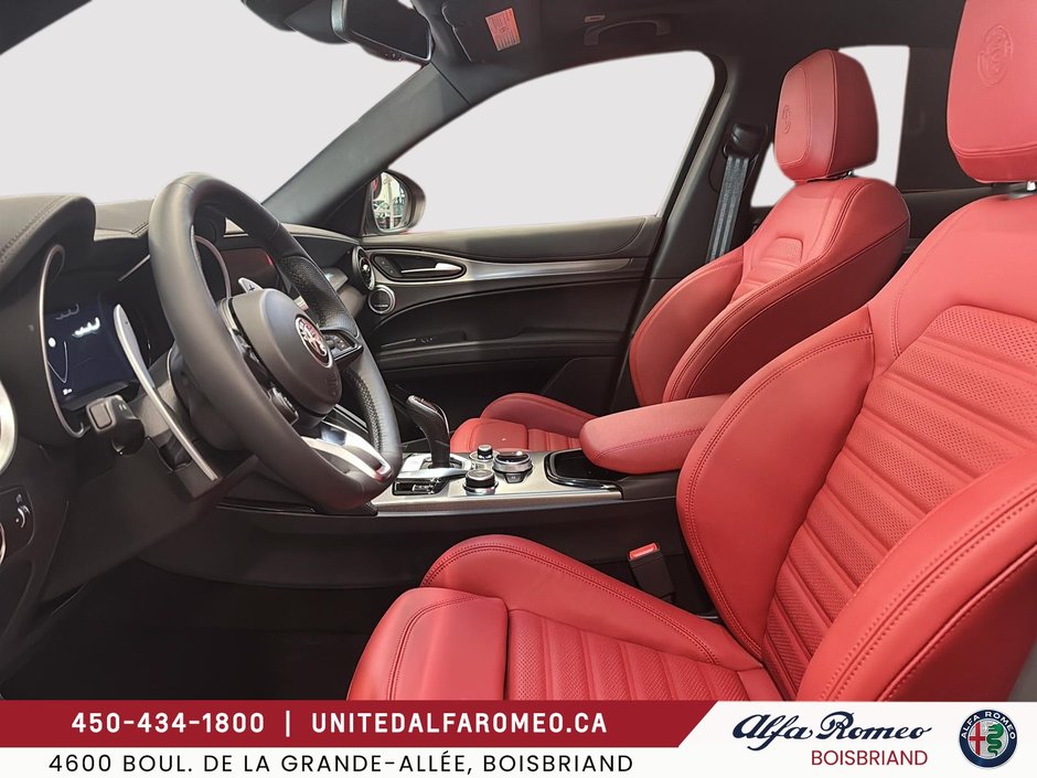 Alfa Romeo Stelvio  2025-9
