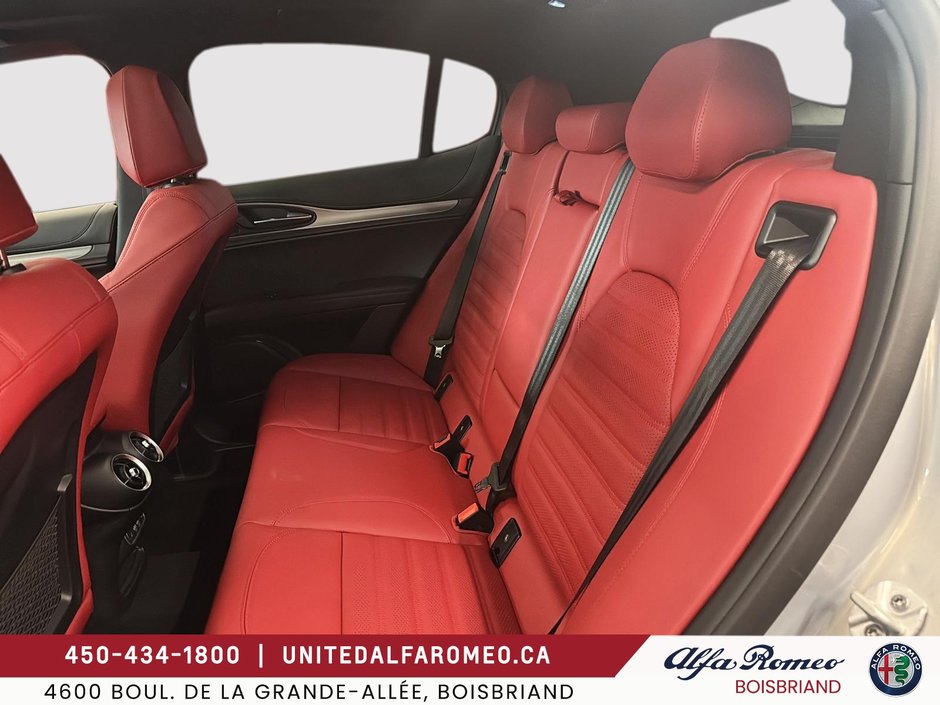 Alfa Romeo Stelvio  2025-10