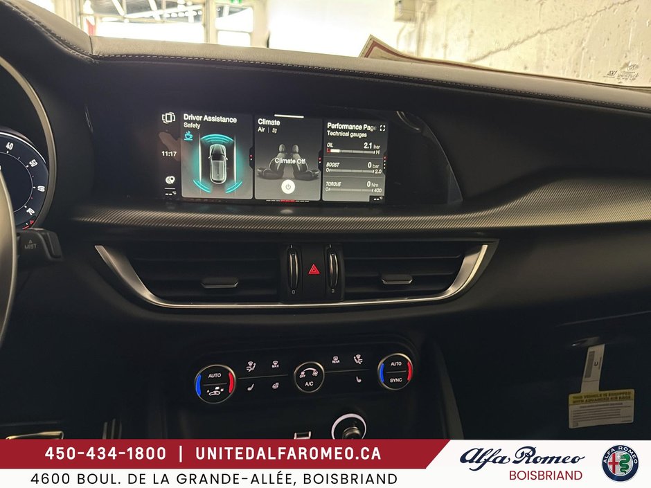 2025 Alfa Romeo Stelvio-22