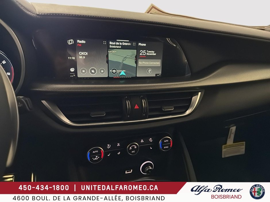 2025 Alfa Romeo Stelvio-16