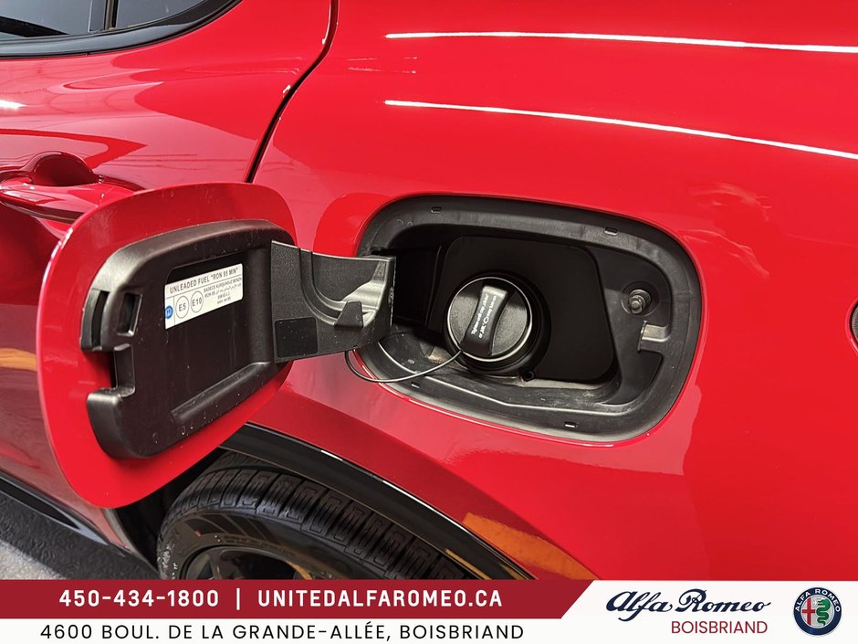 2025 Alfa Romeo Stelvio-26