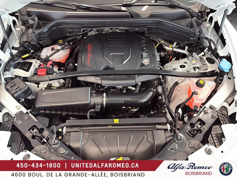 Alfa Romeo Stelvio  2025-6