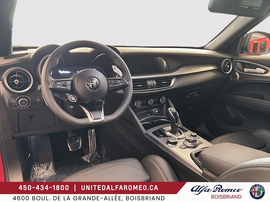 2025 Alfa Romeo Stelvio Core-10
