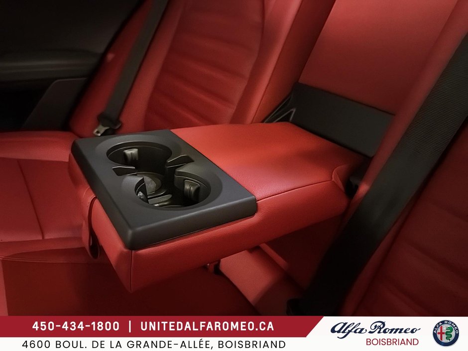 2025 Alfa Romeo Stelvio-29