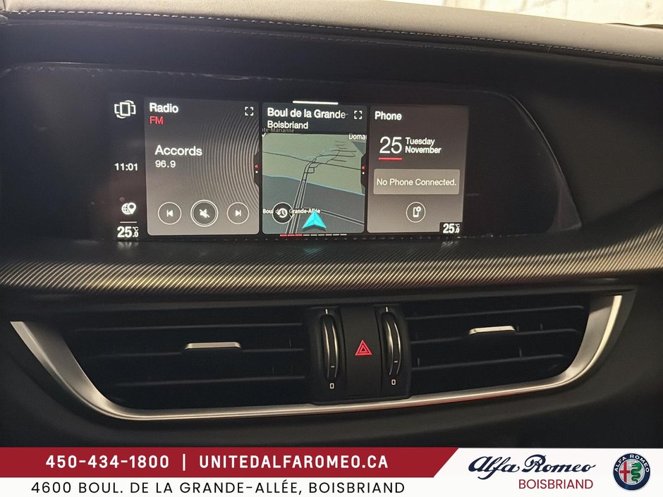 2025 Alfa Romeo Stelvio-21