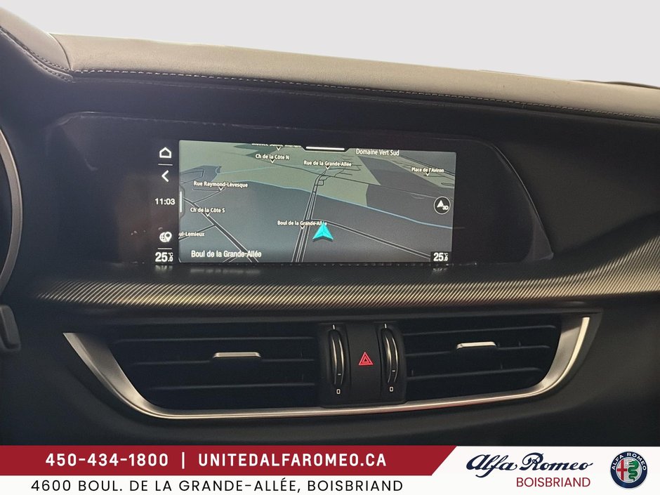 2025 Alfa Romeo Stelvio-33