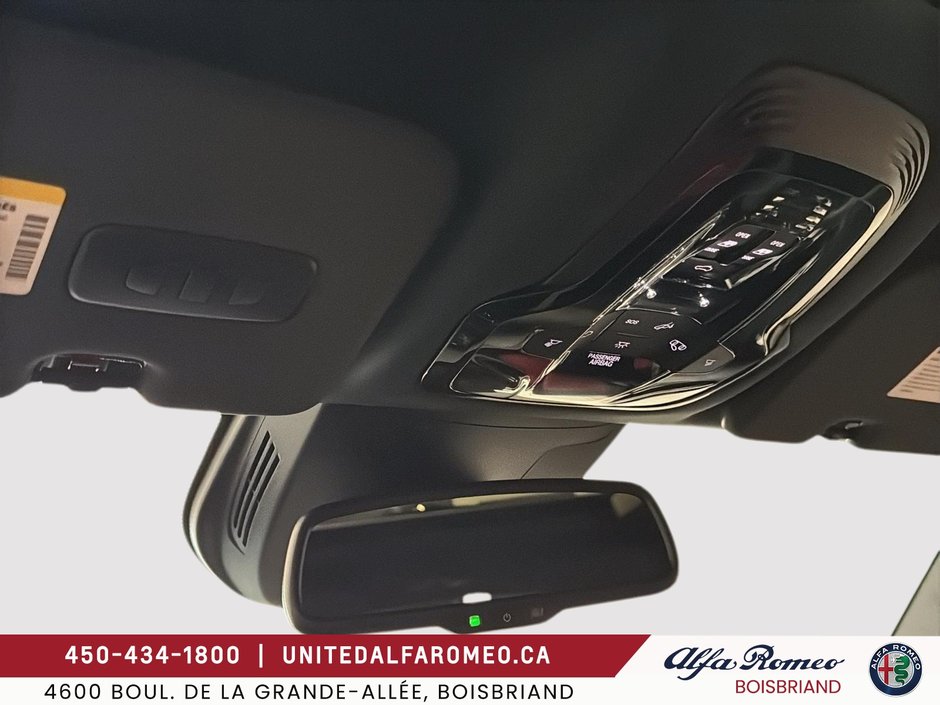 2025 Alfa Romeo Stelvio-30