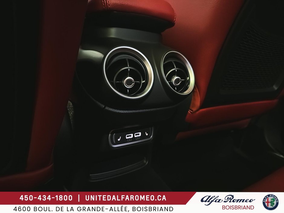 2025 Alfa Romeo Stelvio-28