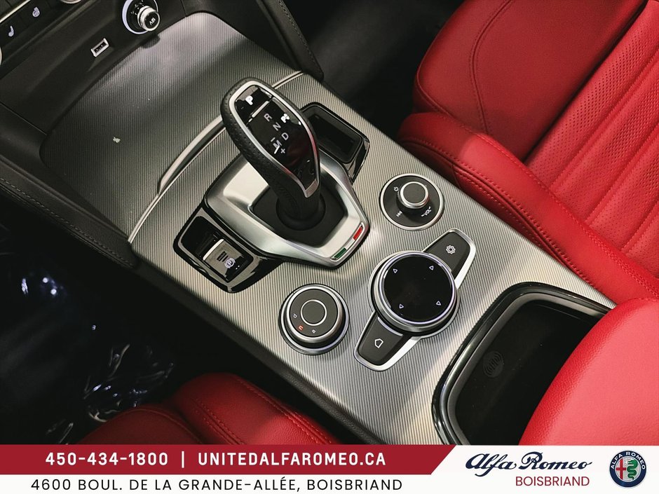 Alfa Romeo Stelvio Veloce 2026-21