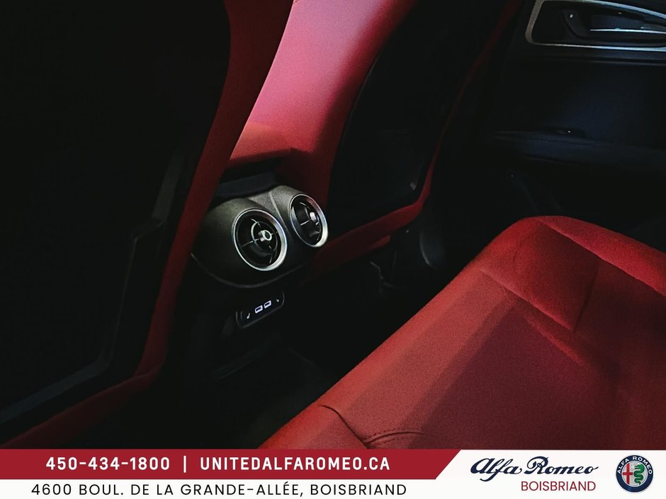 Alfa Romeo Stelvio Veloce 2026-26