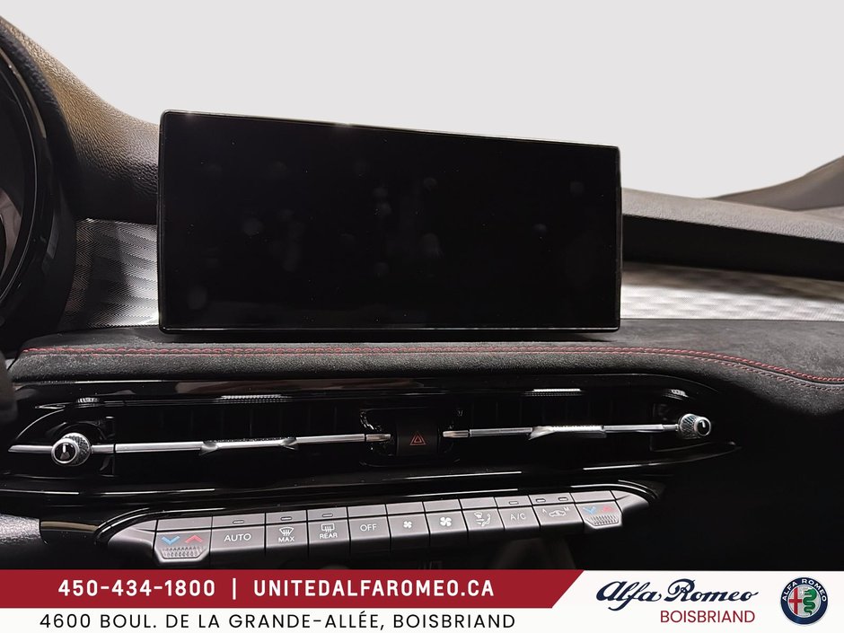 2024 Alfa Romeo Tonale PHEV VELOCE-11