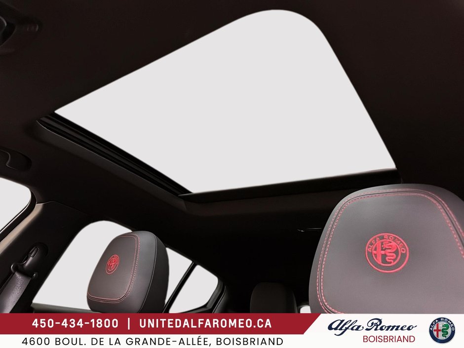 2024 Alfa Romeo Tonale PHEV VELOCE-15