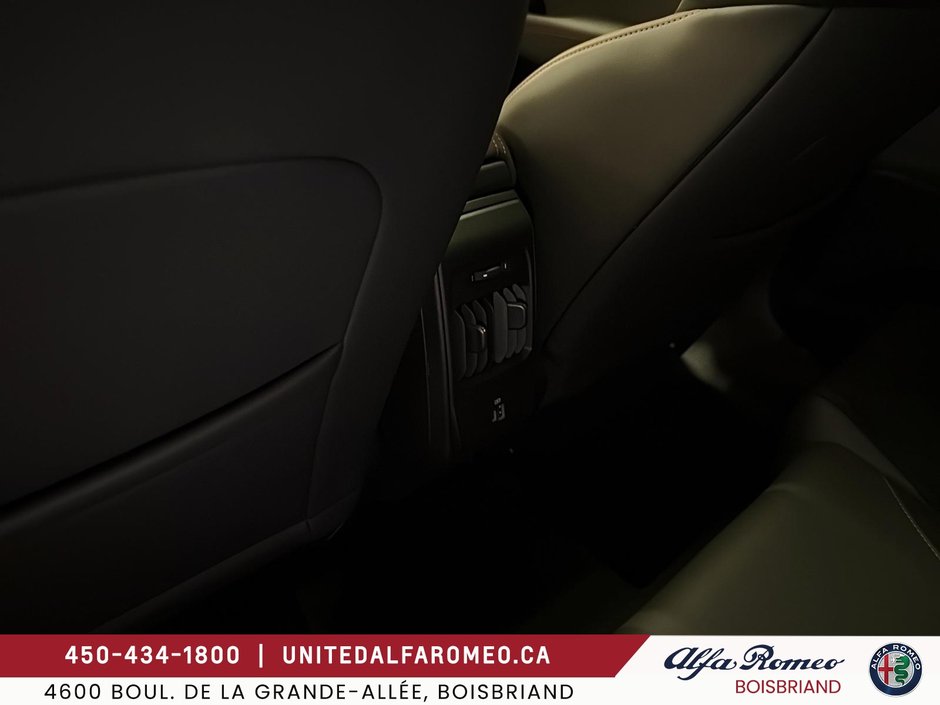 2024 Alfa Romeo Tonale PHEV VELOCE-17