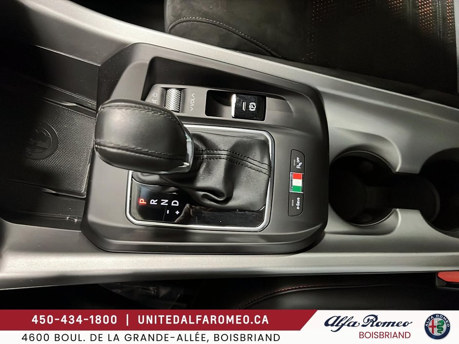 Alfa Romeo Tonale VELOCE,PANO NAVI FULL 2024-23