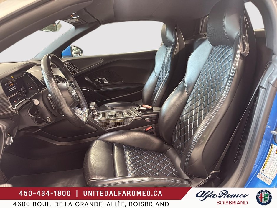 2017 Audi R8 V10,CONVERTIBLE,BAS KILO-10