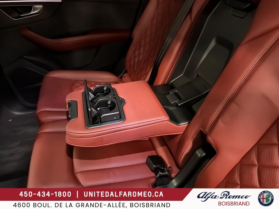 2025 Audi SQ7-26