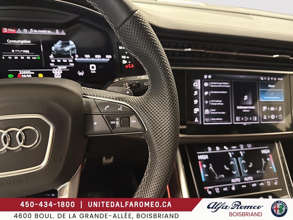 2025 Audi SQ7-13