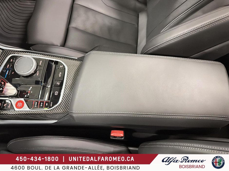 BMW M4 Competition xDrive 2025-23