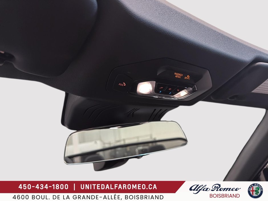 BMW M4 Competition xDrive 2025-32