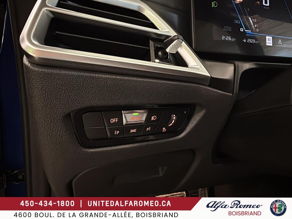 BMW M4 Competition xDrive 2025-25