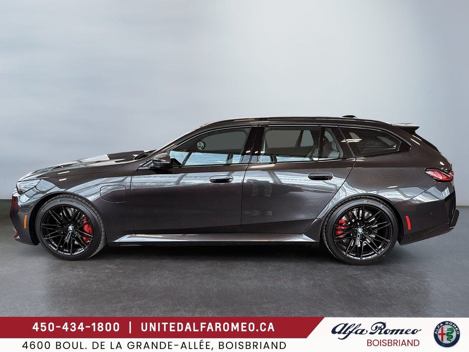 2025 BMW M5 HYBRID 717HP,M5 TOURING-4