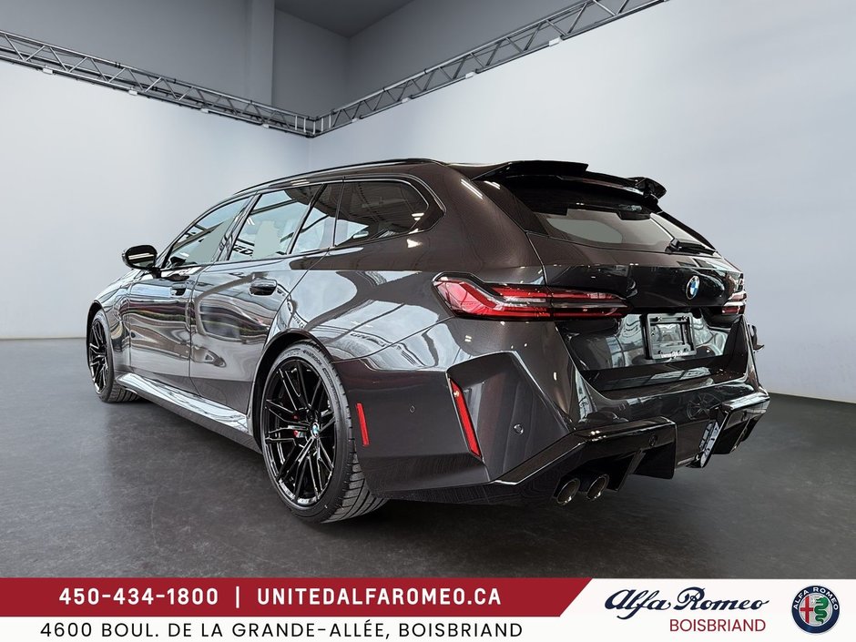 2025 BMW M5 HYBRID 717HP,M5 TOURING-3