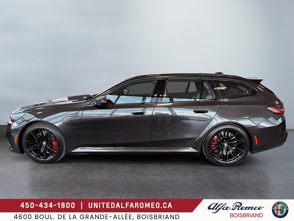 2025 BMW M5 TOURING 717HP HYBRID,TAXE LUXE PAYÉ-4