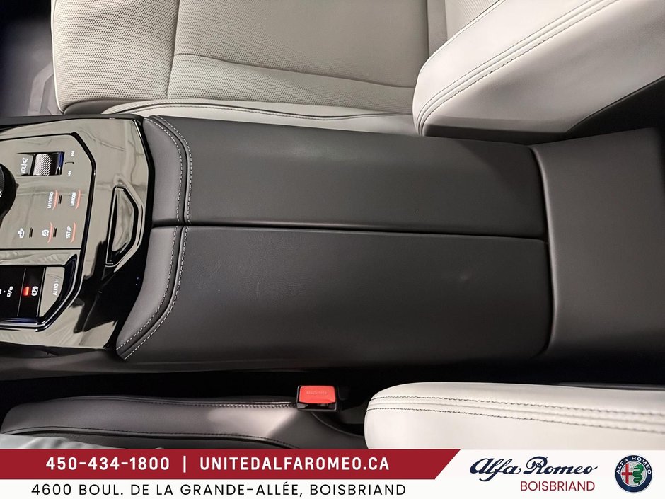 BMW M5 COMPETITION, FULL,HYBRIDE 717H.P 2026-23