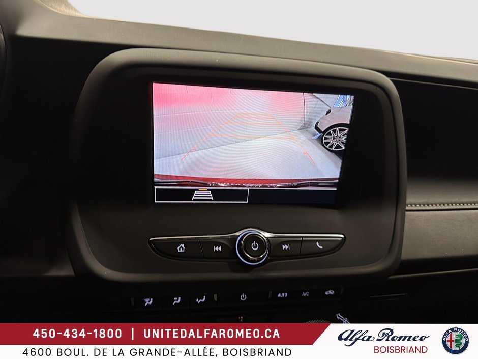 Chevrolet Camaro LT1 2023-31