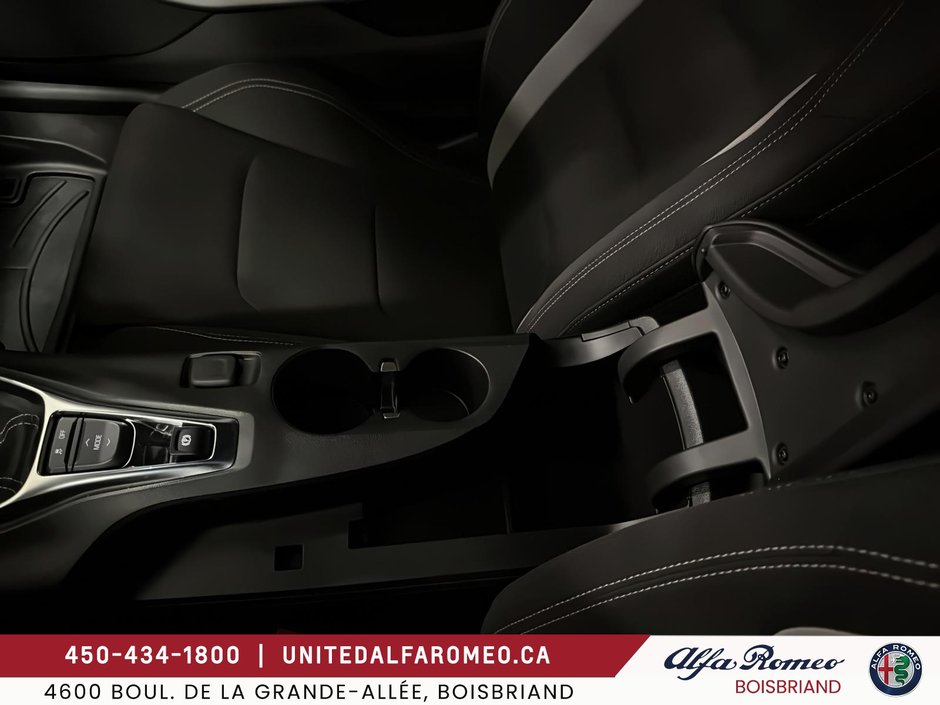 Chevrolet Camaro LT1 2023-20