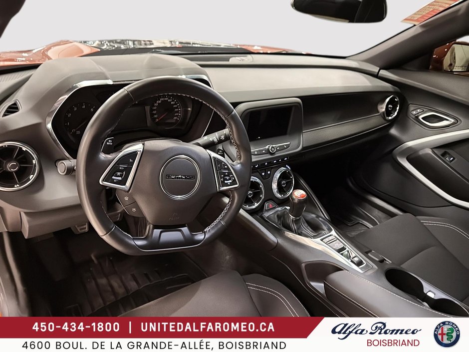 Chevrolet Camaro LT1 2023-11