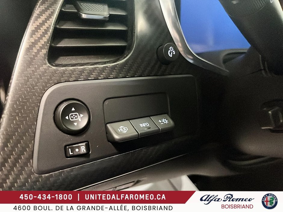 2015 Chevrolet Corvette 3LT,TOIT CARBON,Z51,BAS MILLAGE-17