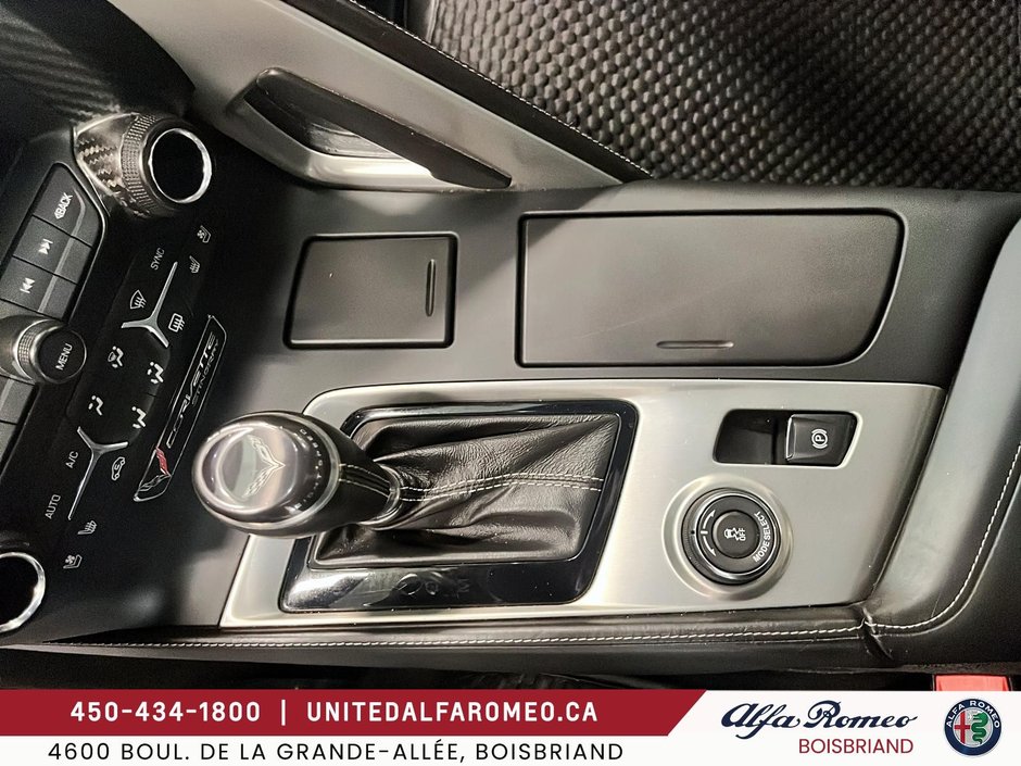 2015 Chevrolet Corvette 3LT,TOIT CARBON,Z51,BAS MILLAGE-21