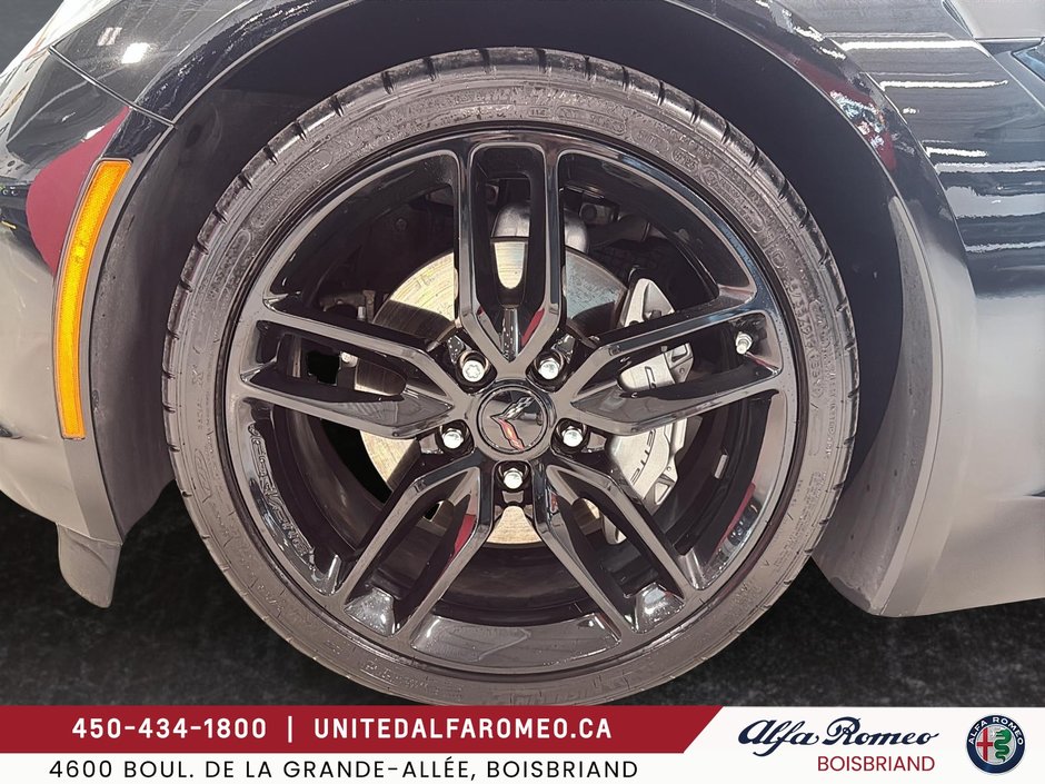 Chevrolet Corvette STINGRAY,TARGA,BAS MILLAGE COMME NEUVE 2019-6