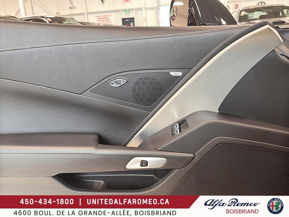 Chevrolet Corvette STINGRAY,TARGA,BAS MILLAGE COMME NEUVE 2019-11