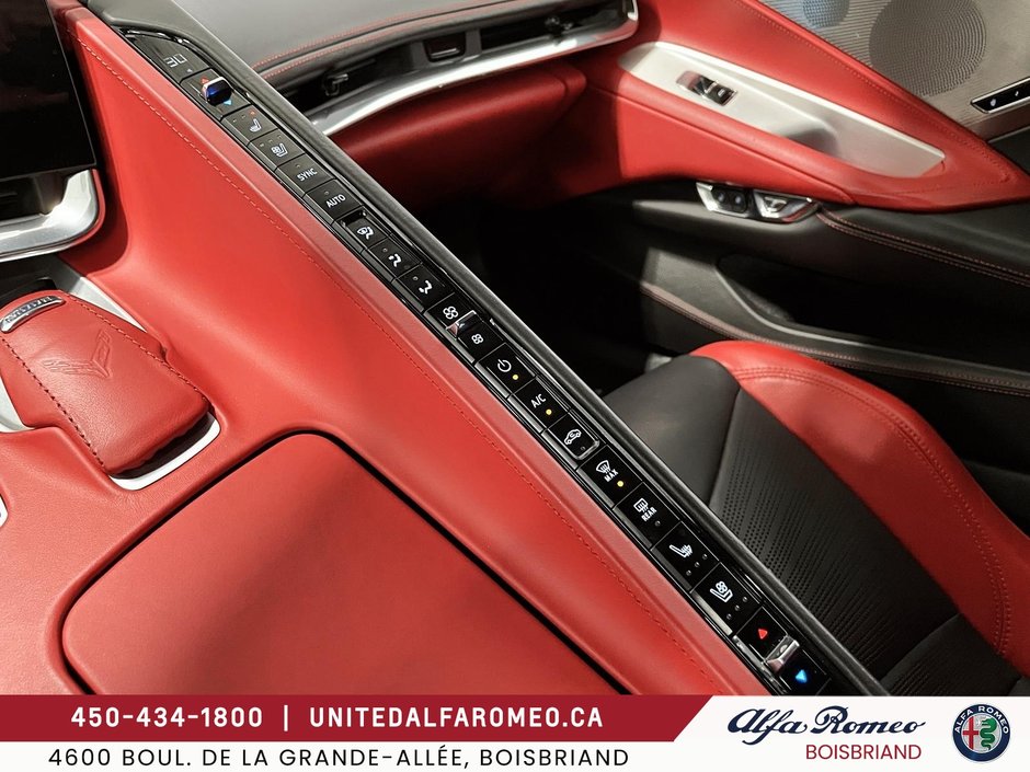 Chevrolet Corvette STINGRAY,3LT, TOIT CARBON,BAS MILLAGE 2020-16